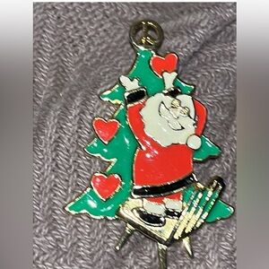 ❤️ 5 for $15 Festive Santa Christmas Tree Brooch